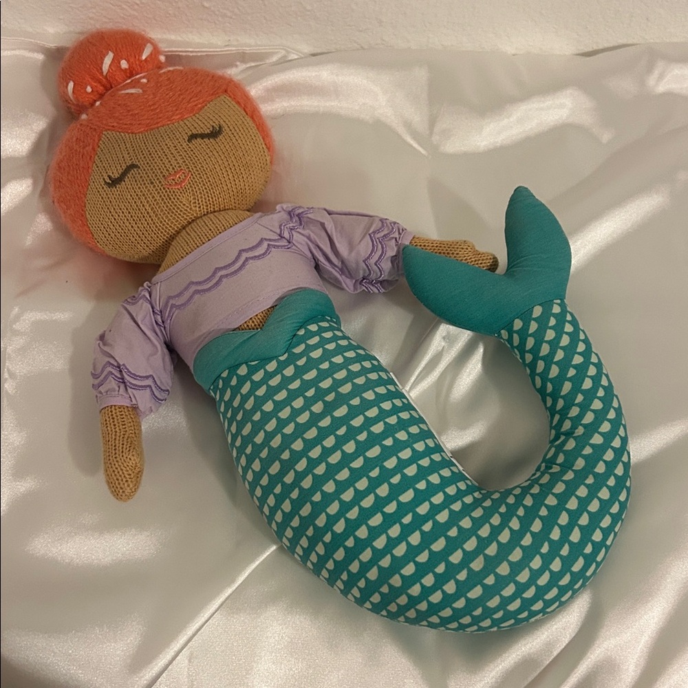 PILLOWFORT DECORATIVE MERMAID PILLOW 16” Plush Toy - Picture 3 of 9
